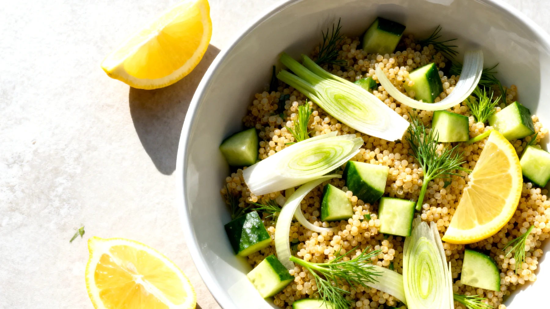 Hirsesalat mit Fenchel, Gurke und Zitrone"